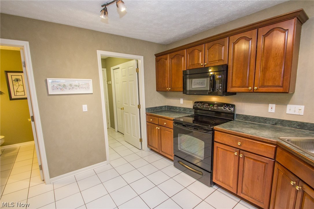 Townhomes/French Crk Reserve S - Residential