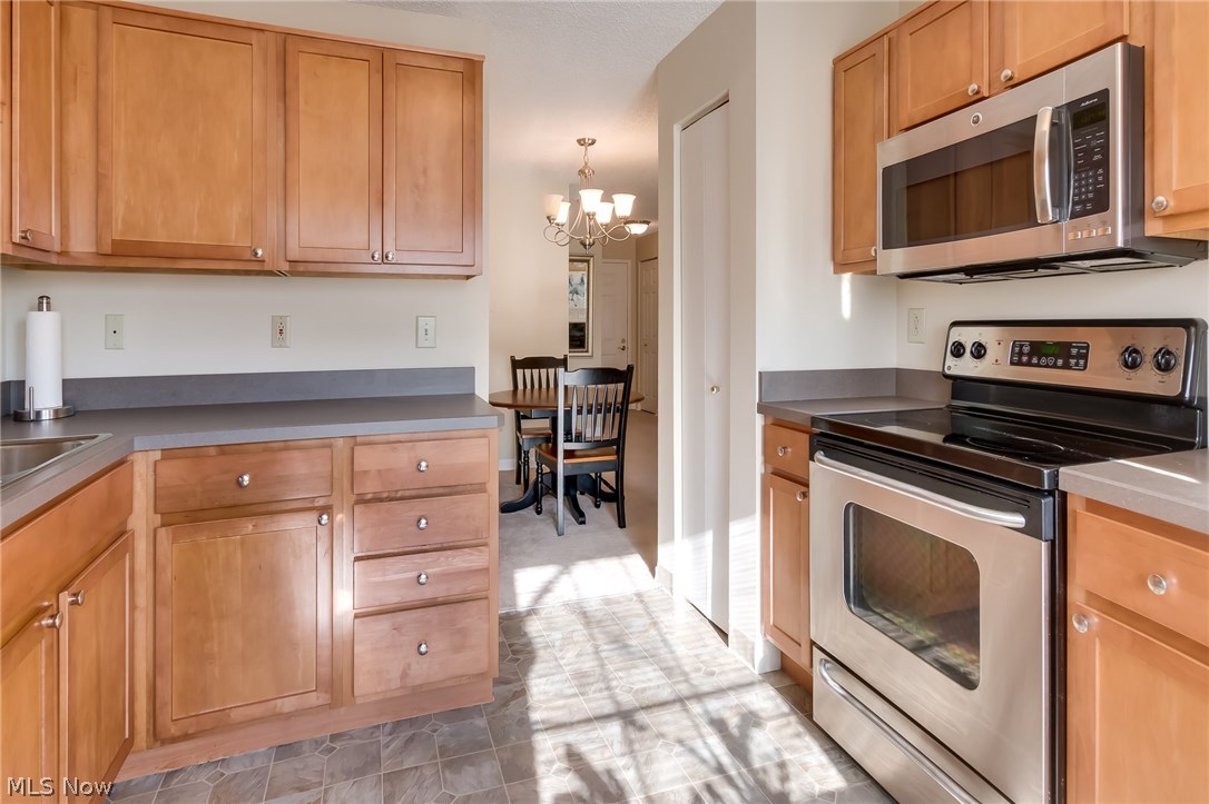 Fox Hol/Woodhawk Condo Ph #2 - Residential