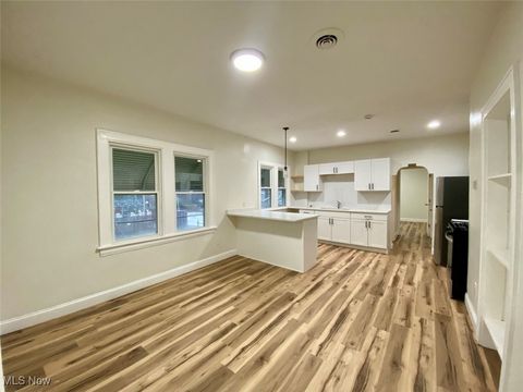 Tiny photo for 884 Copley Road #3, Akron, OH 44320 (MLS # 5181178)