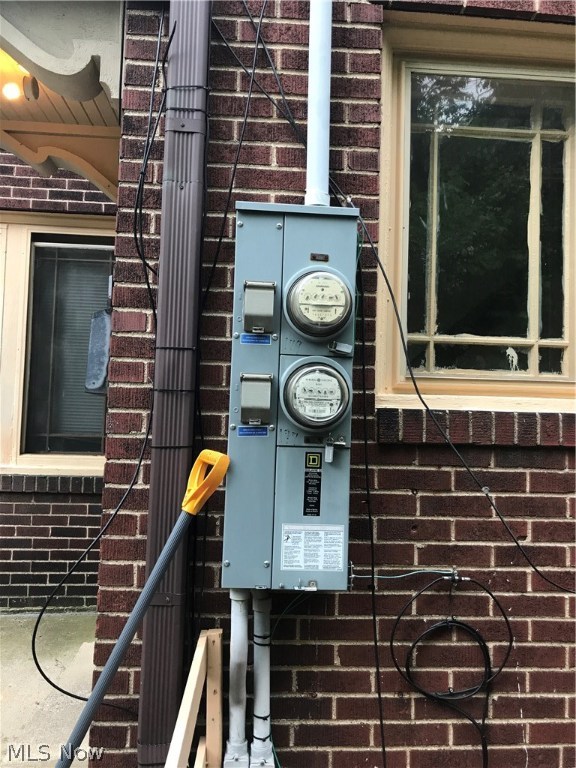 City/Youngstown - Residential Income