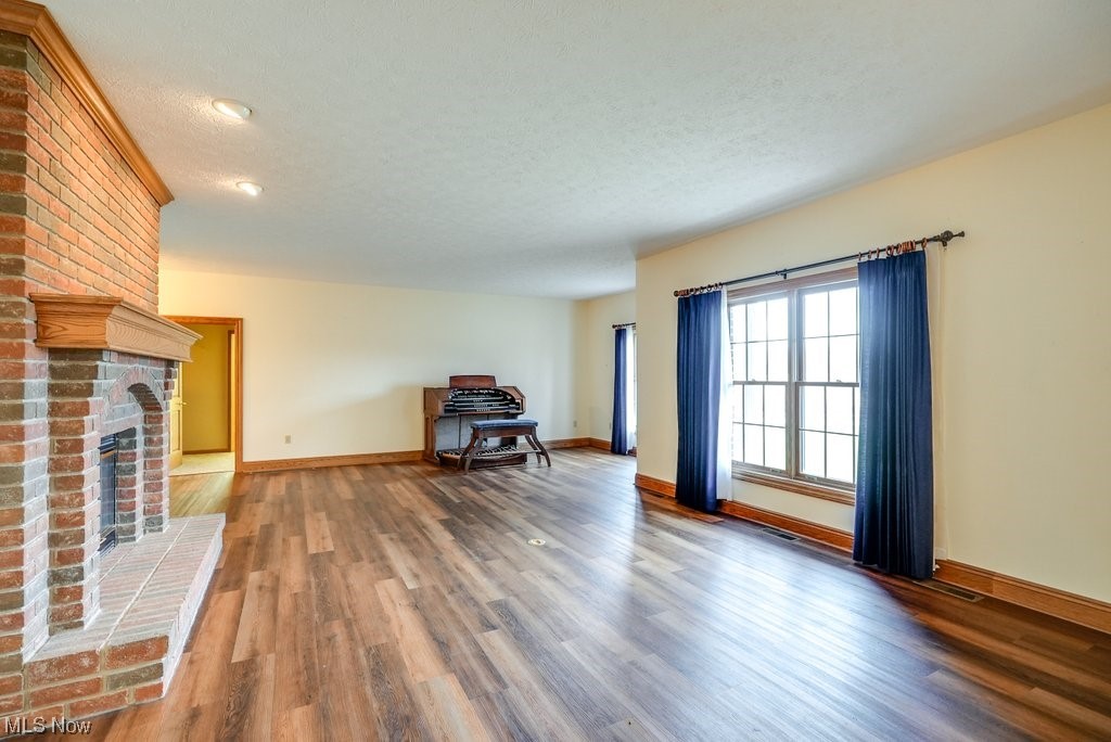 Oaks - Residential
