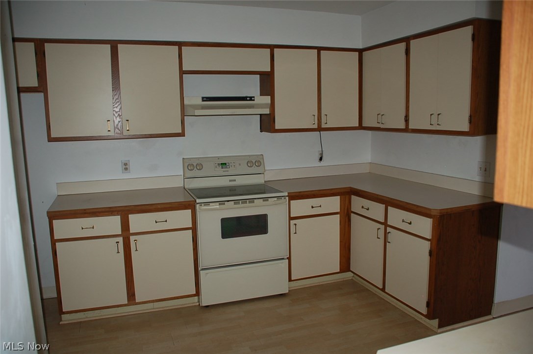 Woodhawk Club Condo Ph 08 - Residential