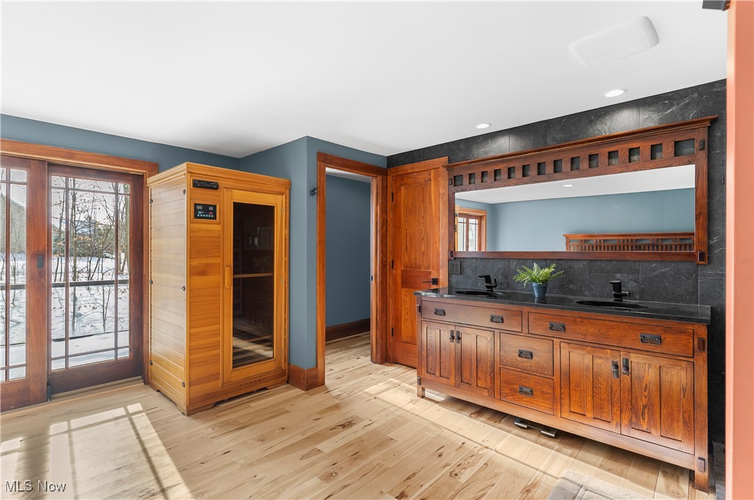 Whitney Chase 01 - Residential