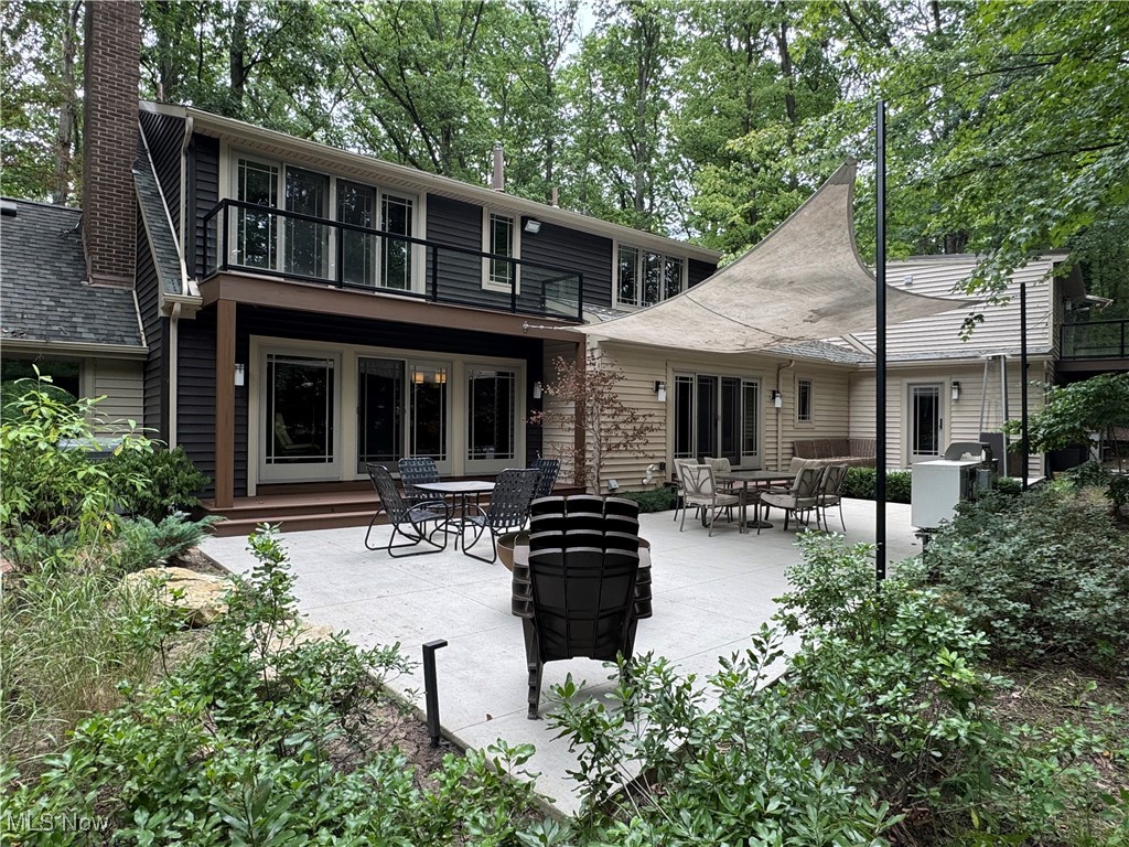 Whitney Chase 01 - Residential