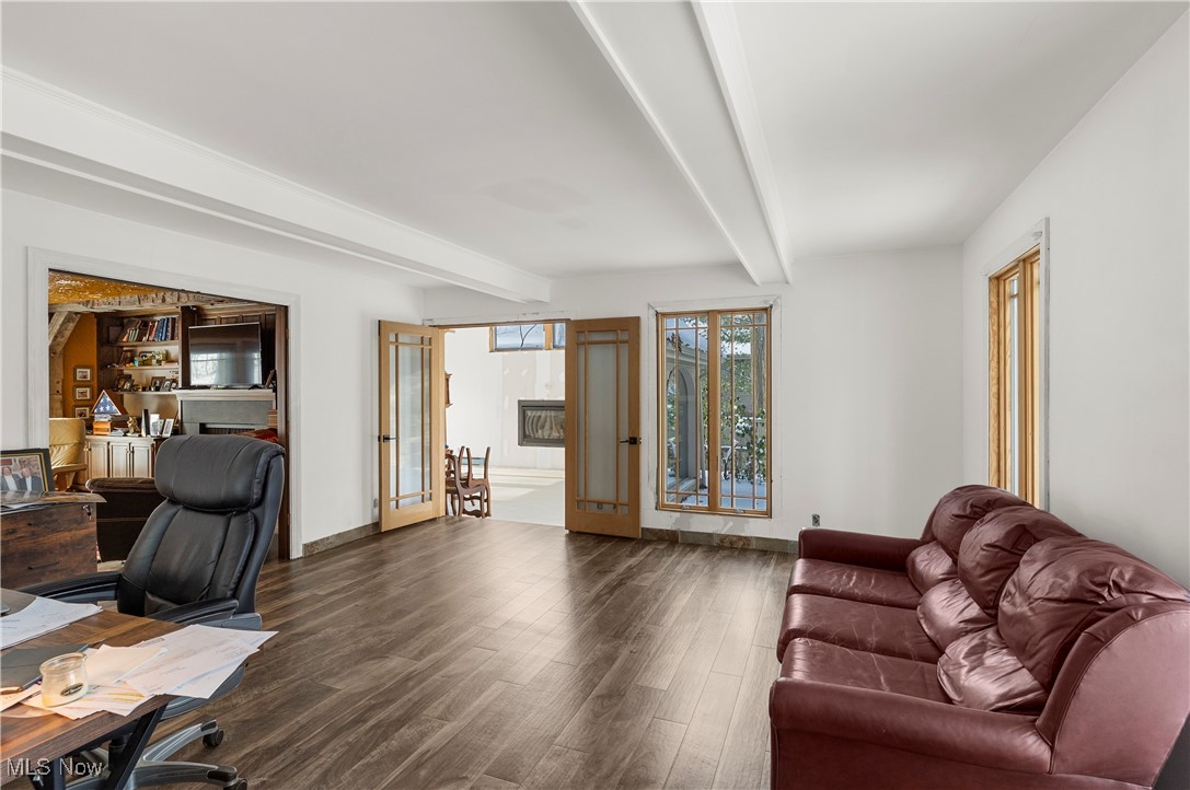 Whitney Chase 01 - Residential