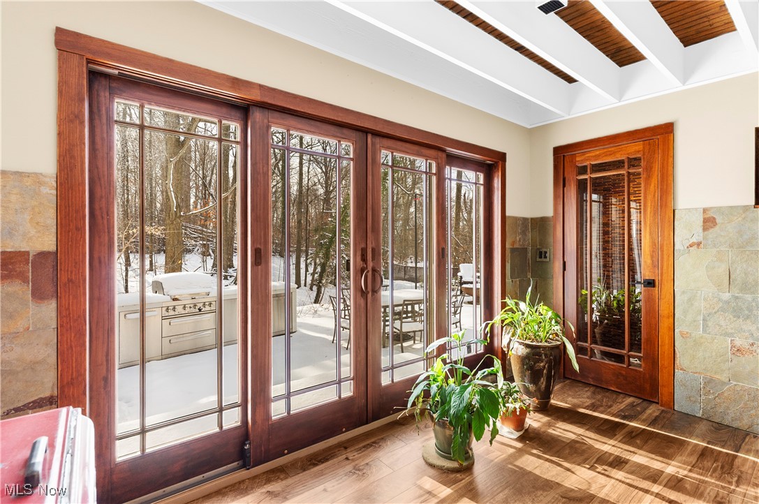 Whitney Chase 01 - Residential