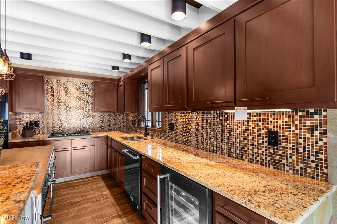 Whitney Chase 01 - Residential