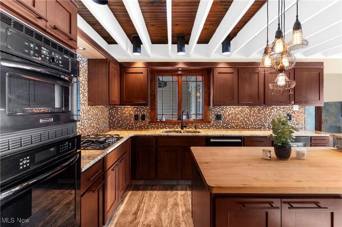 Whitney Chase 01 - Residential