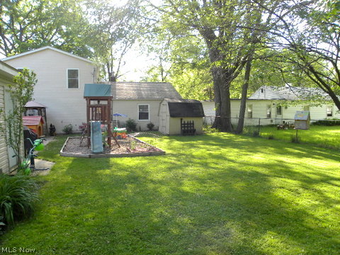 Mentor Headlands Park - Residential