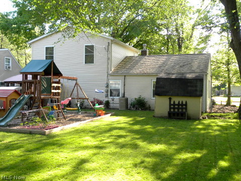 Mentor Headlands Park - Residential