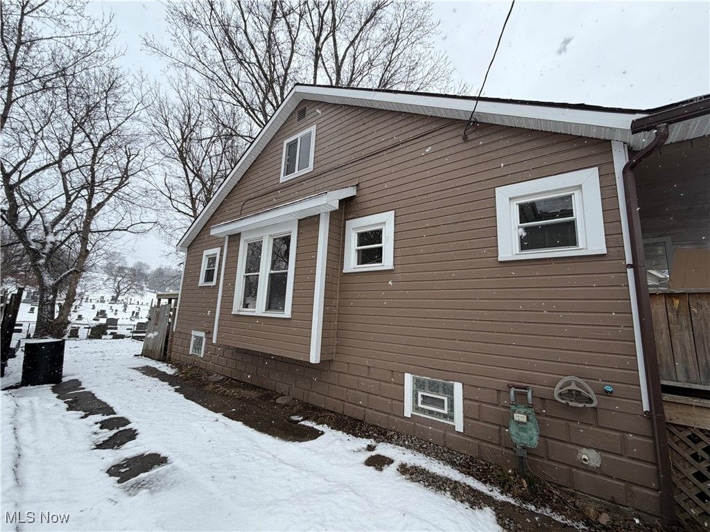 Photo of 343 Spence Avenue, Zanesville, OH 43701 (MLS # 5182587)