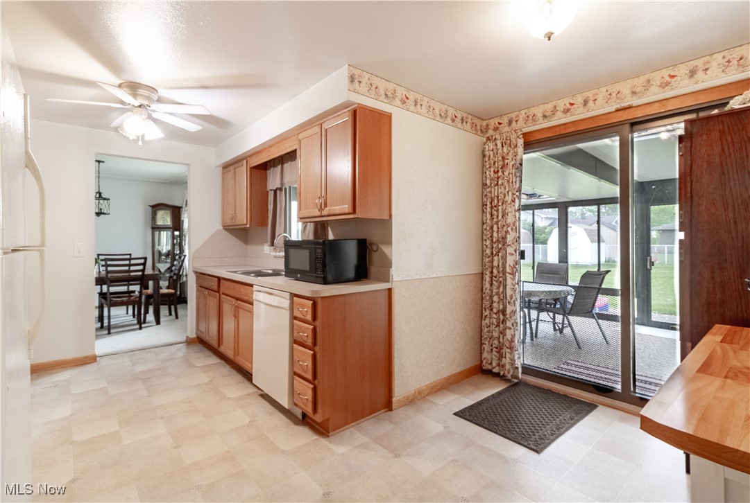 1922 W 38th Street, Lorain, Ohio image 13