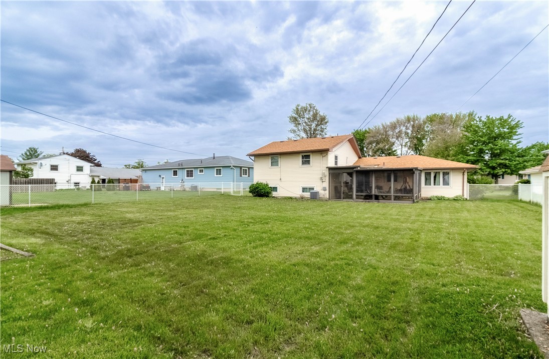 1922 W 38th Street, Lorain, Ohio image 32