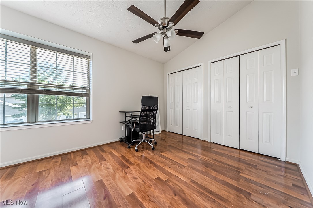 Lakeview Rdg Condo Ph #v - Residential