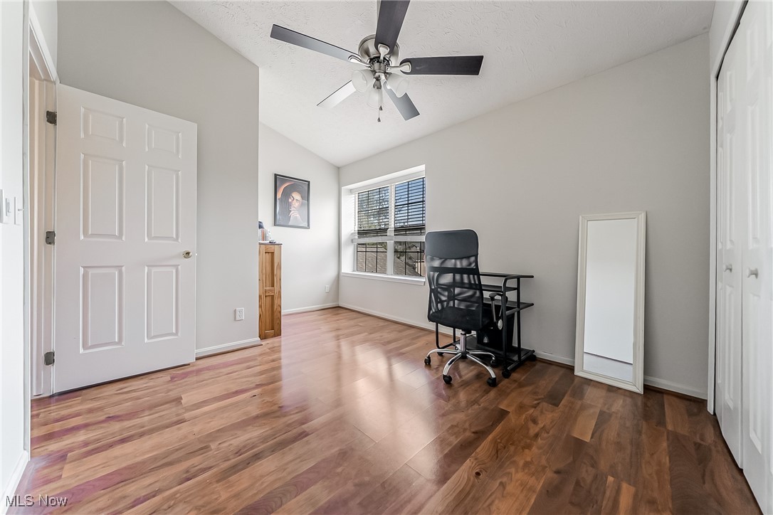 Lakeview Rdg Condo Ph #v - Residential