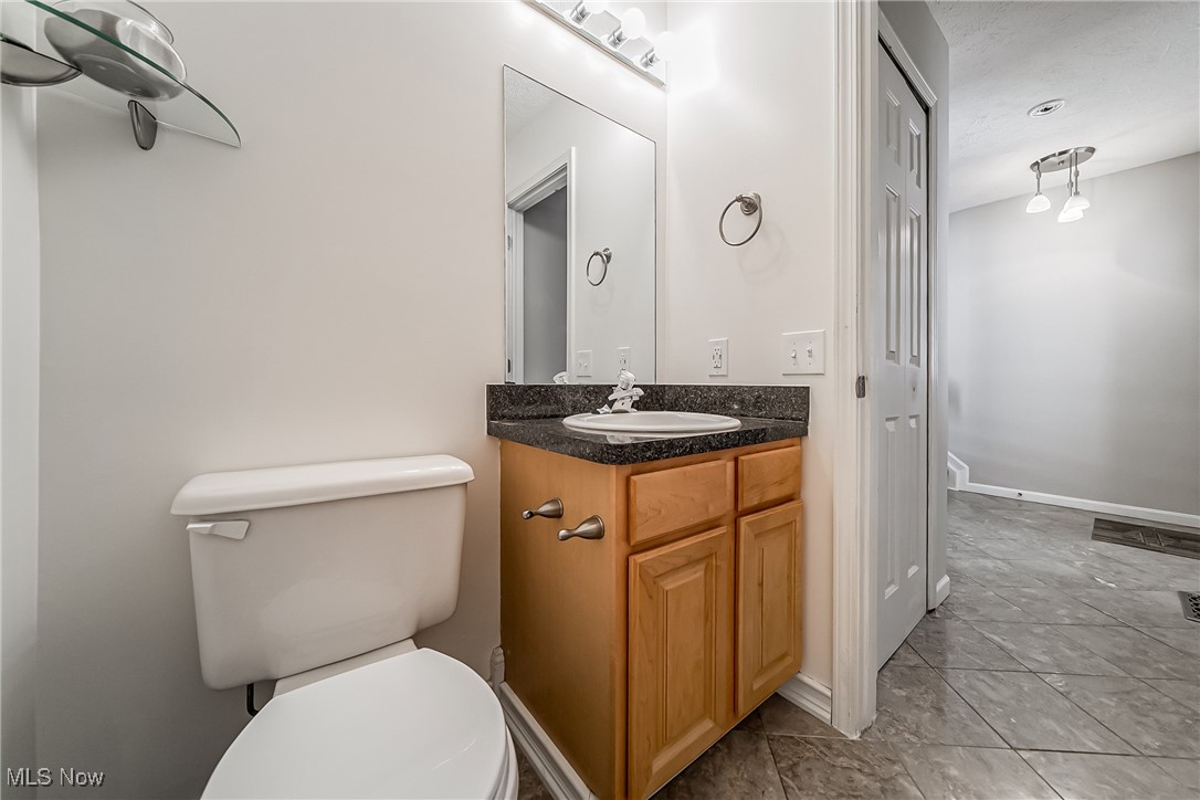 Lakeview Rdg Condo Ph #v - Residential