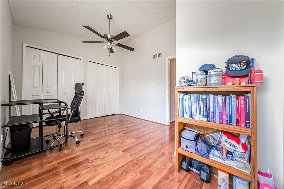 Lakeview Rdg Condo Ph #v - Residential