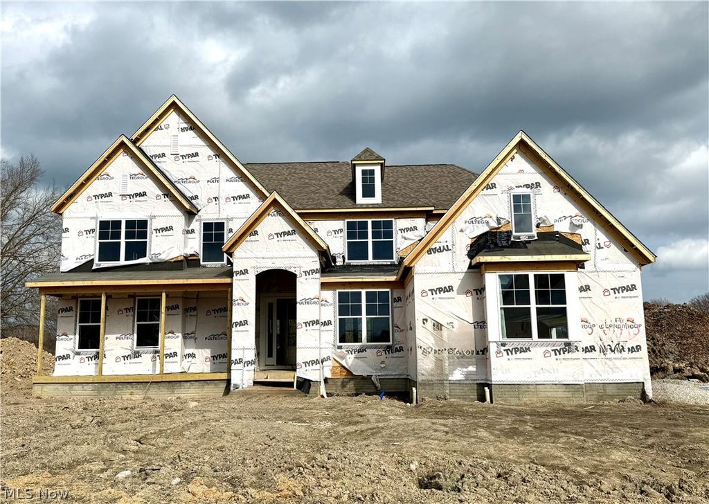 Photo of 32610 Trillium Court, Avon Lake, OH 44012 (MLS # 5195937)