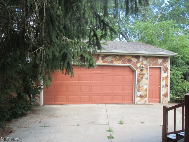 B Grebes - Residential