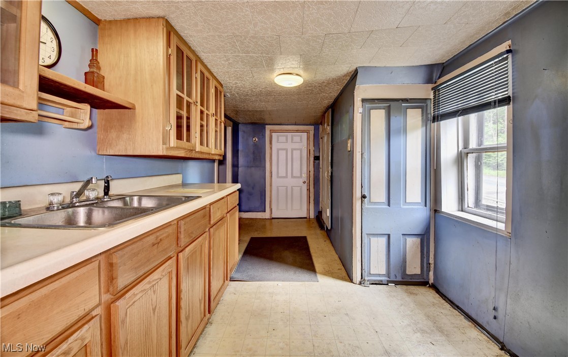8055 Dolphin Street, Bolivar, Ohio image 4