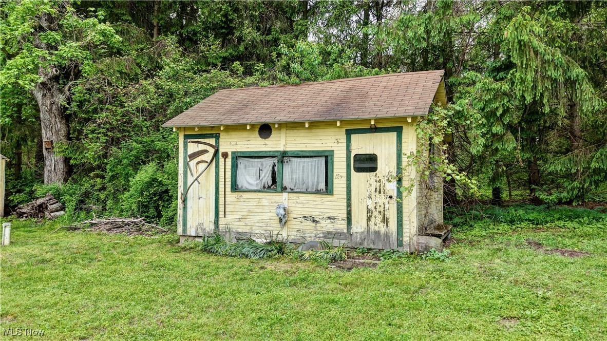 8055 Dolphin Street, Bolivar, Ohio image 9