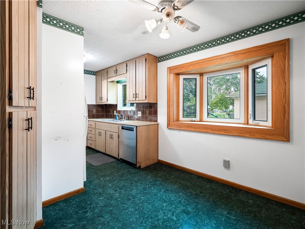 148 Meadow Circle