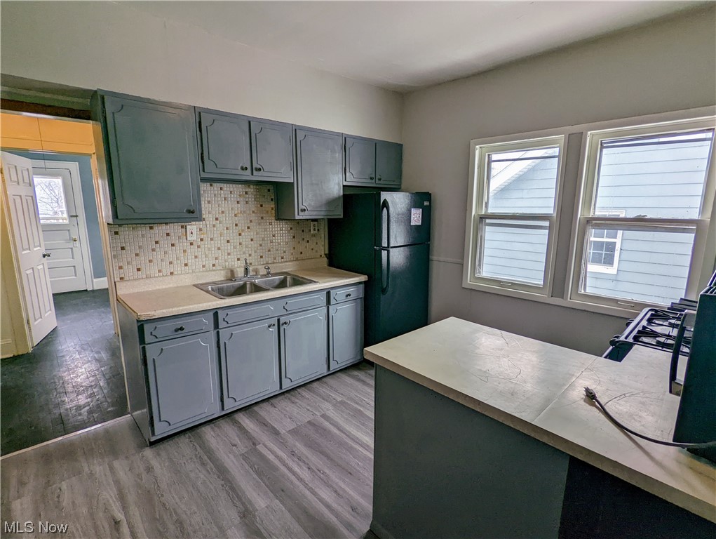 Joseph Van Deboes Lenox Park Al - Residential Lease