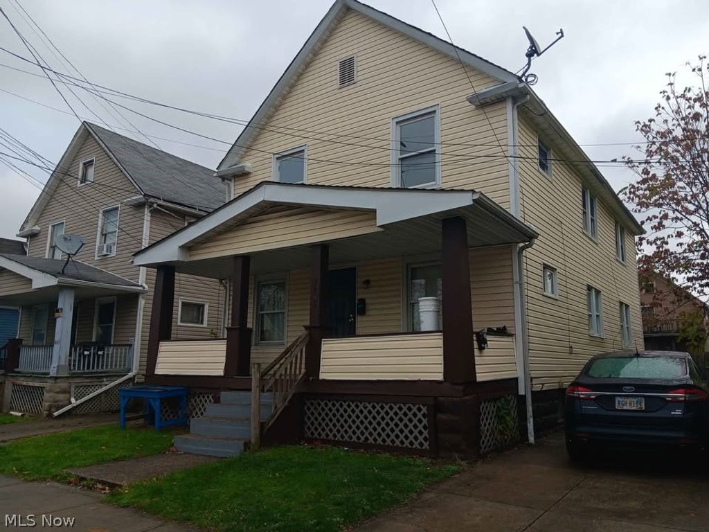 Photo of 3451 W 63rd Street #up, Cleveland, OH 44102 (MLS # 5189492)