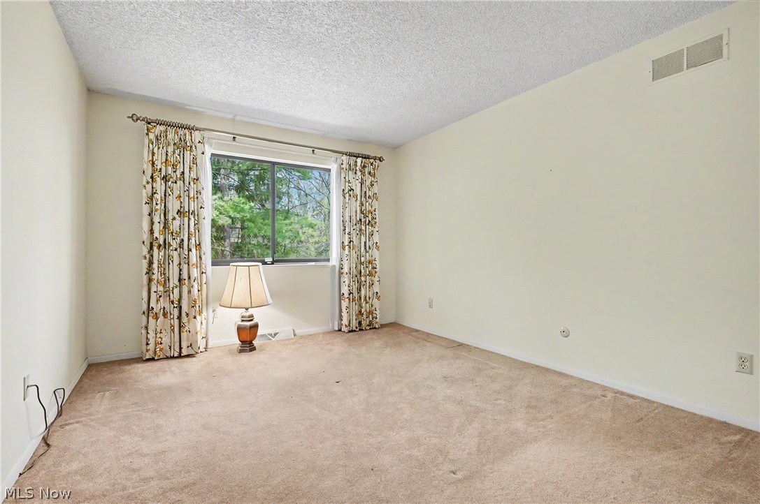 Hampton Woods - Residential