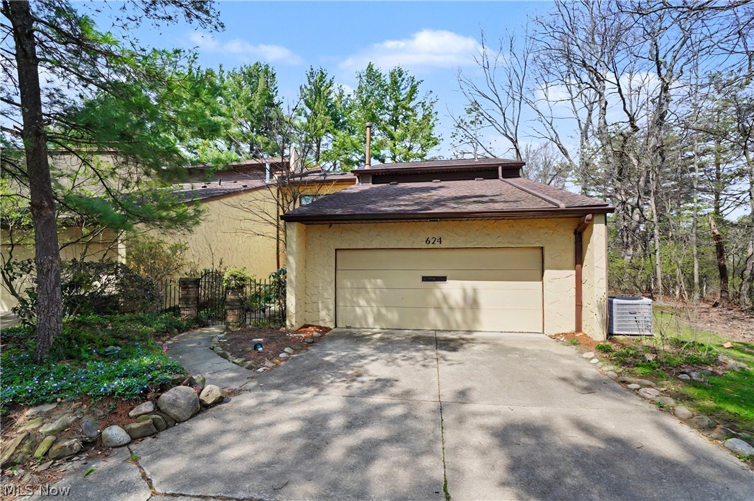 Hampton Woods - Residential