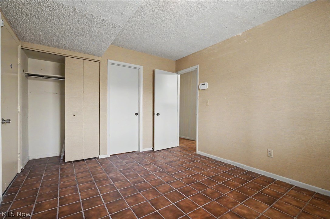Hampton Woods - Residential