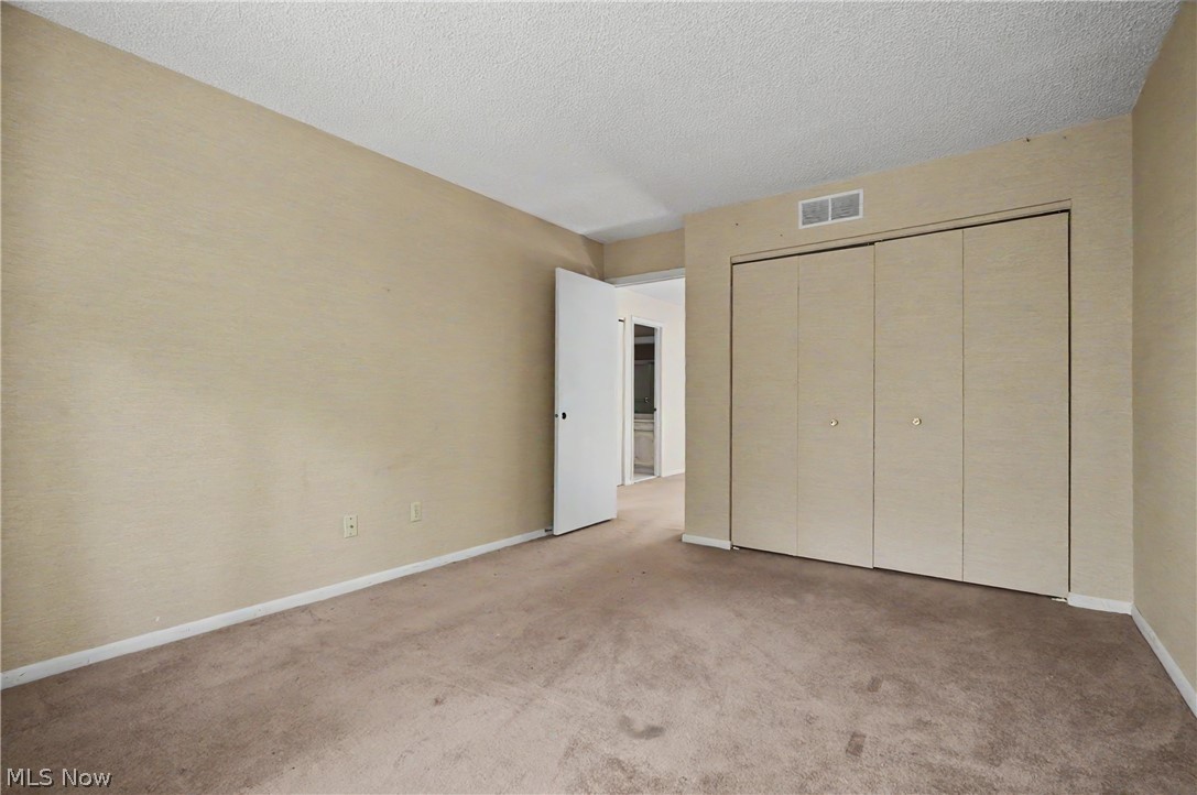 Hampton Woods - Residential