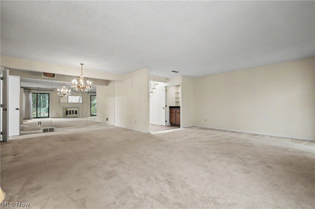 Hampton Woods - Residential