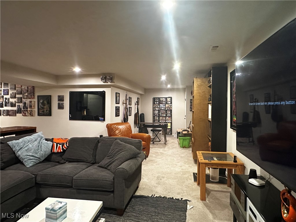 Lexington Village 2 - Residential