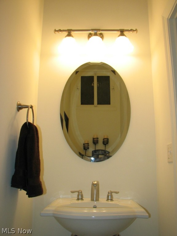 Lofts/Fourth Condo - Residential Lease