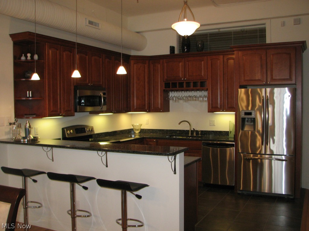 Lofts/Fourth Condo - Residential Lease