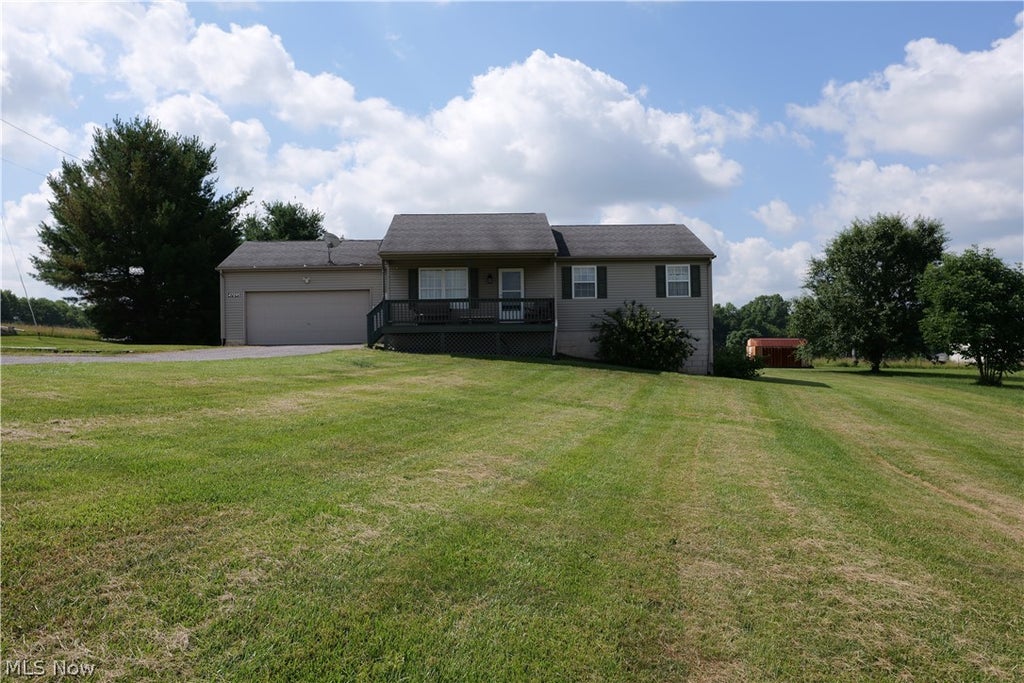 Photo of 47095 Timber Run Street, New Waterford, OH 44445 (MLS # 5223450)