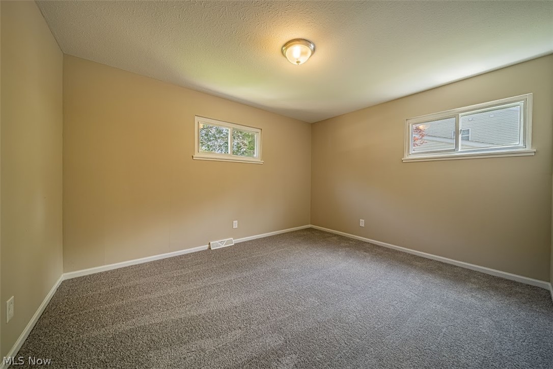 Wren Wood On The Lake - Residential