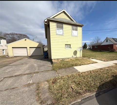 Homes For Sale - 330 Sanderson Avenue<br/> Mahoning County, Campbell, OH 44405