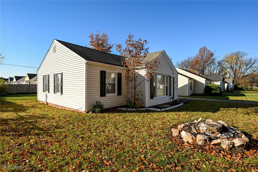 18220 Invermere Avenue