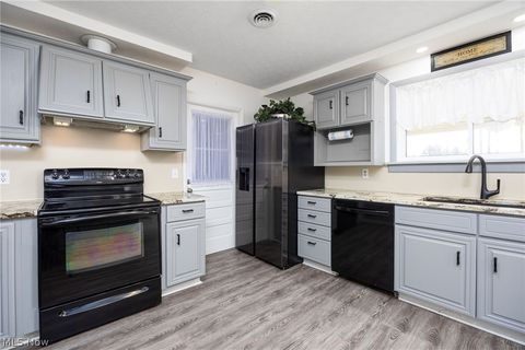 Tiny photo for 5220 Center Road, Brunswick Hills, OH 44212 (MLS # 5189073)