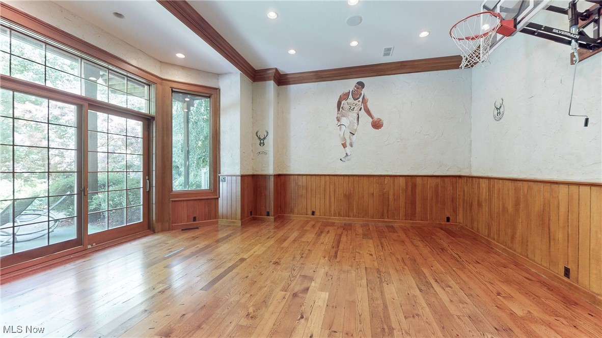 Gates Mills, Ohio 44040, United States, 4 Bedrooms Bedrooms, ,5 BathroomsBathrooms,Residential,Active,159565