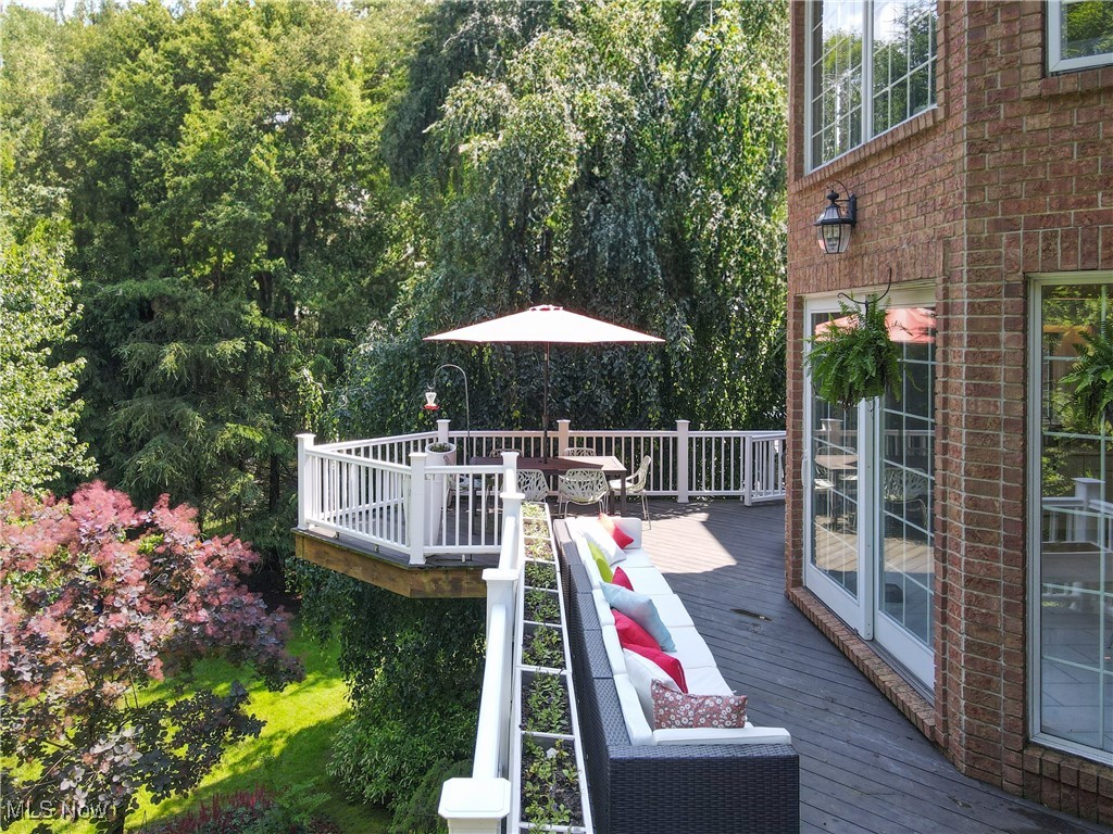 Gates Mills, Ohio 44040, United States, 4 Bedrooms Bedrooms, ,5 BathroomsBathrooms,Residential,Active,159565