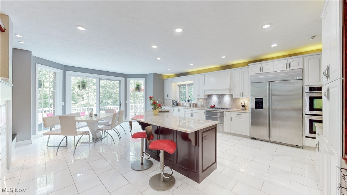 Gates Mills, Ohio 44040, United States, 4 Bedrooms Bedrooms, ,5 BathroomsBathrooms,Residential,Active,159565