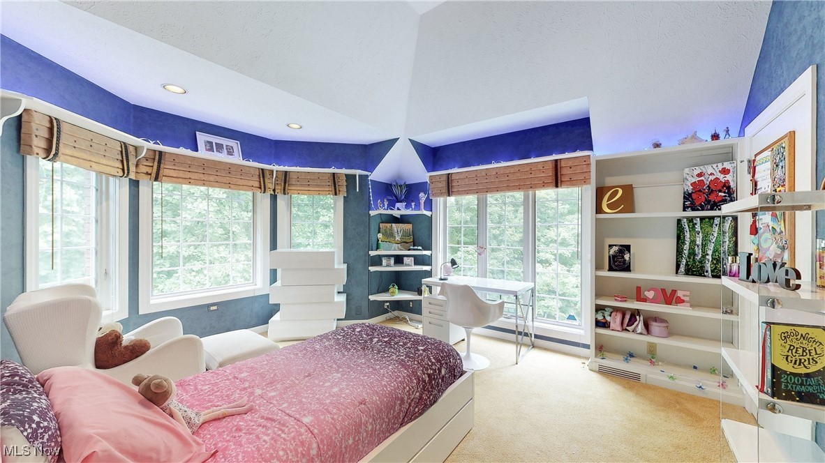 Gates Mills, Ohio 44040, United States, 4 Bedrooms Bedrooms, ,5 BathroomsBathrooms,Residential,Active,159565