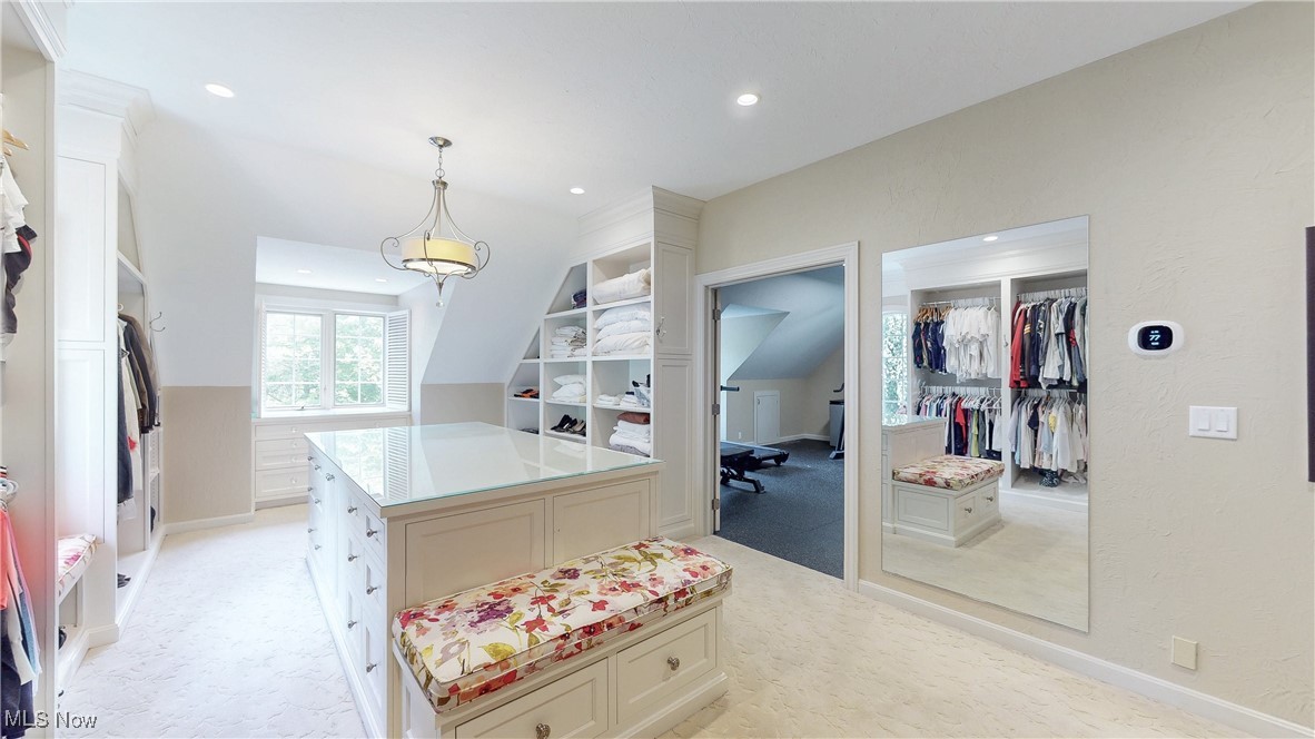 Gates Mills, Ohio 44040, United States, 4 Bedrooms Bedrooms, ,5 BathroomsBathrooms,Residential,Active,159565