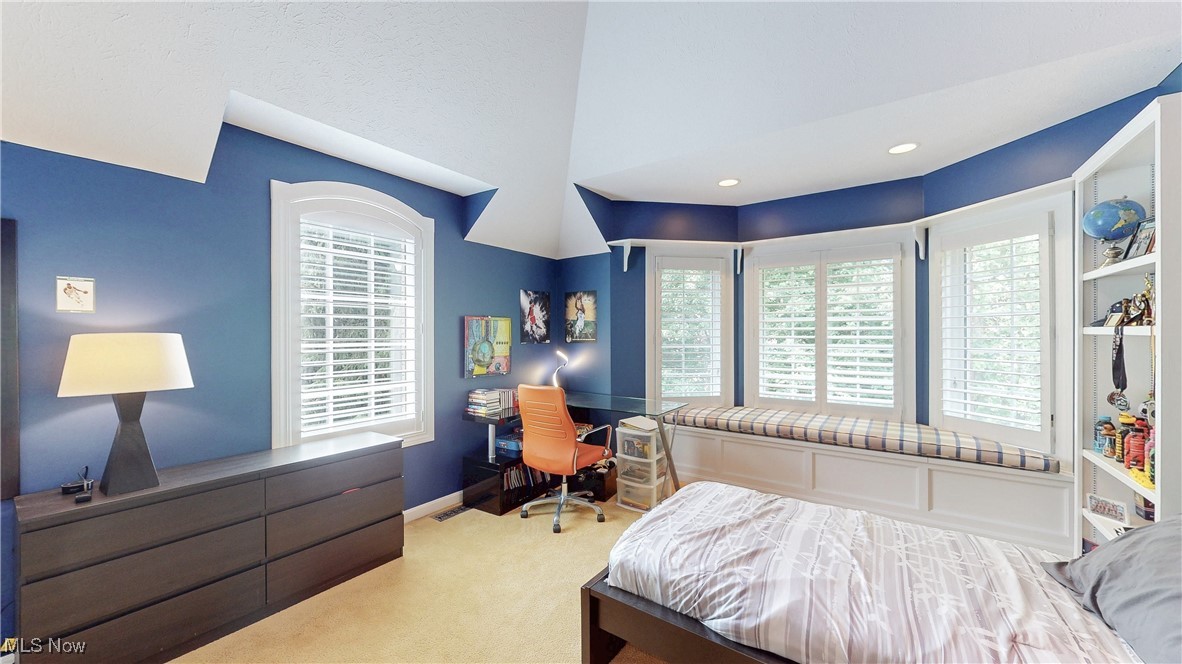 Gates Mills, Ohio 44040, United States, 4 Bedrooms Bedrooms, ,5 BathroomsBathrooms,Residential,Active,159565