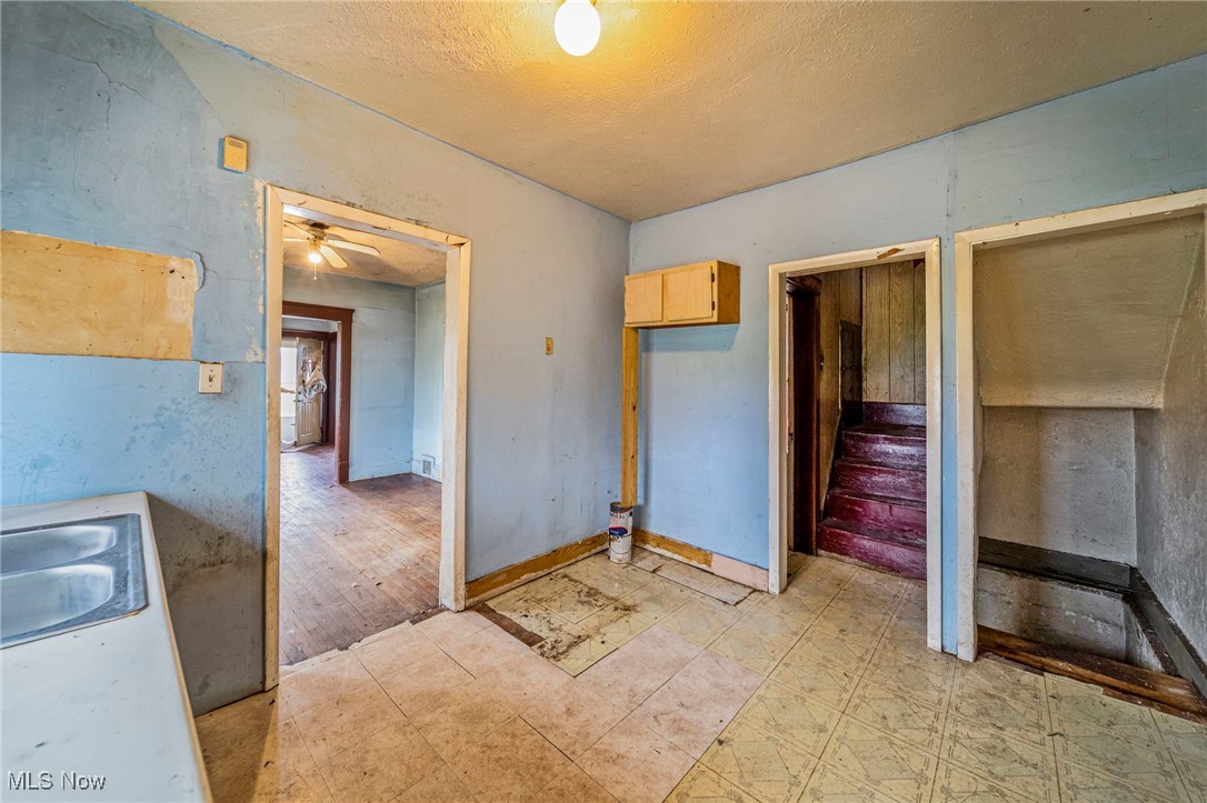 14819 Hale Avenue, Cleveland, Ohio image 10