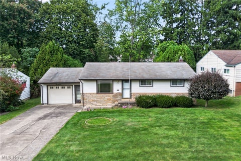 Homes For Sale - 114 Joan Circle<br/> Campbell, OH 44405