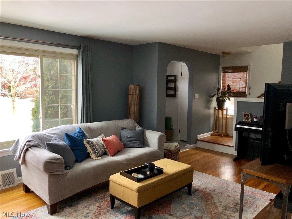 Charles M Collacott Cos Fruit - Residential